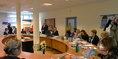 PEC edukuje dzieci-52727