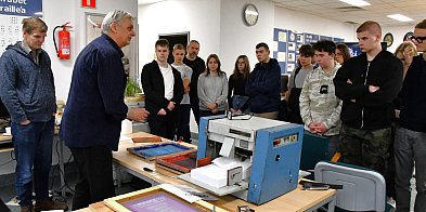 Opór, strajki i bibuły. 45 lat "Solidarności" na UWS-53388