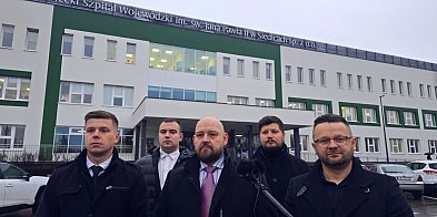 Konfederacja przed siedleckim szpitalem wojewódzkim-53415