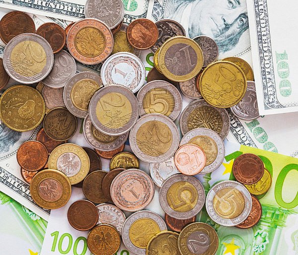 Koniec znanego kantoru internetowego. Co z poszkodowanymi po upadłości?-52750