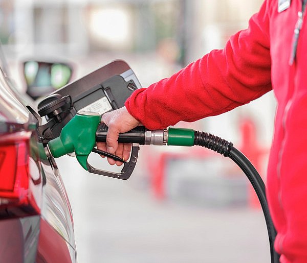 UOKiK skontrolował paliwa. Sprawdź, które stacje wypadły najgorzej-52907