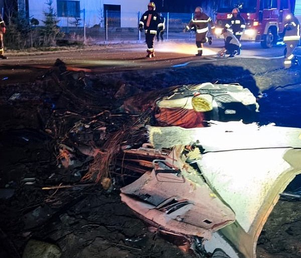 Tragiczny wypadek w Pieńkach. Nie żyje 32-letni kierowca