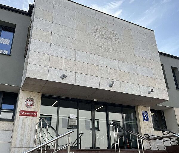 Akt oskarżenia przeciwko grupie wyłudzającej odszkodowania