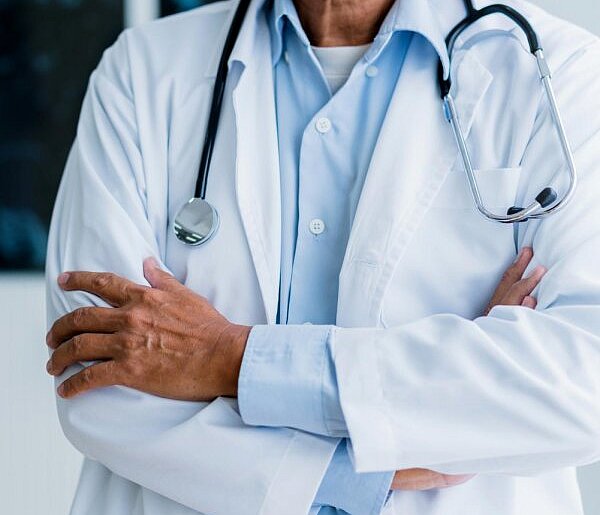 Koniec medycznej samowolki. Rząd bierze się za „uzdrowicieli”