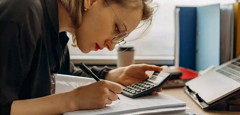 Małe nawyki, duża różnica — prosty sposób na lepsze finanse