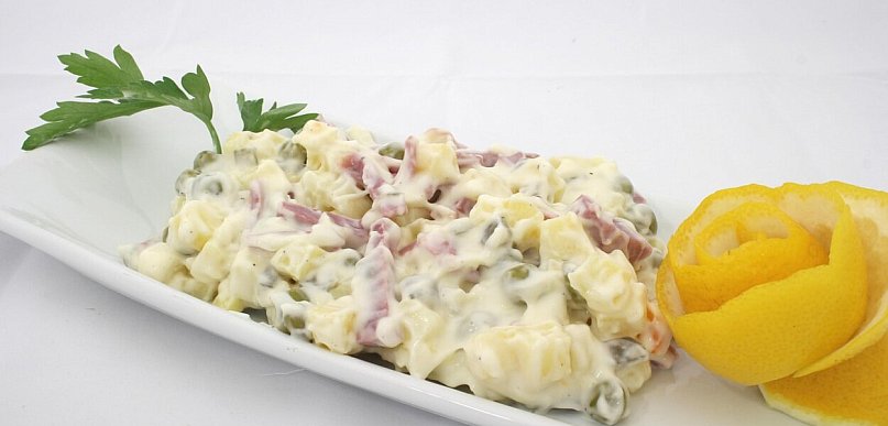Bakteria w popularnej sałatce. Producent wycofuje całą partię