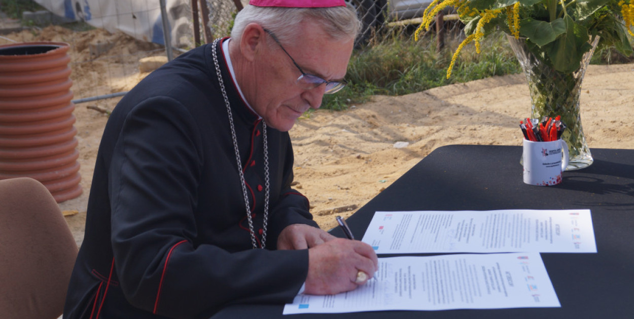 Biskup siedlecki apeluje: "Nie wyrażajcie zgody na demoralizację" 