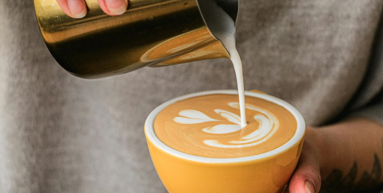 Na co zwracać uwagę przy wyborze spieniacza do mleka?