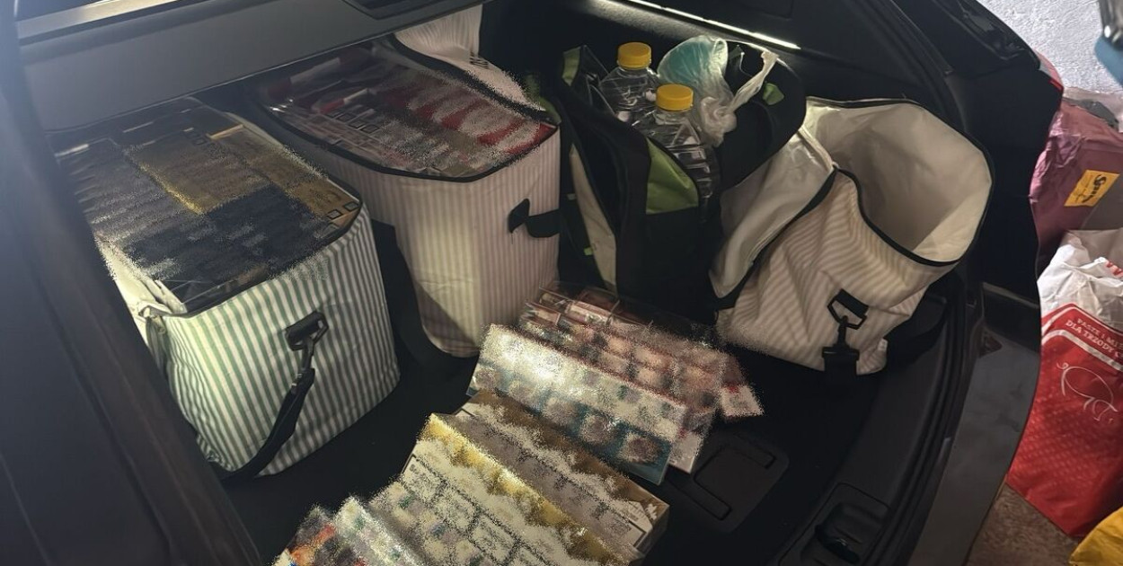 Akcja policji w Siedlcach: tysiące nielegalnych papierosów i spirytus